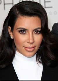 Kim-Kardashian-has-some-of-the-best-maternity-clothes-around